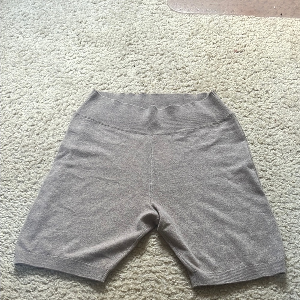 Frame Denim Cozy Knit Women's Shorts - Beige